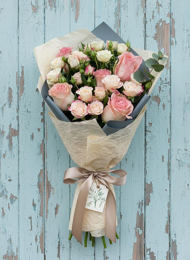 Букет цветов из: Розы в Альметьевске