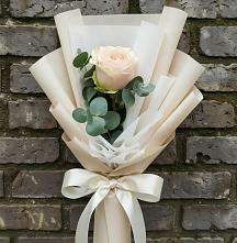 Букет цветов из:  Розы в Альметьевске