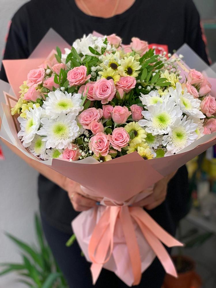 Букет цветов из: Розы и Хризантемы в Альметьевске