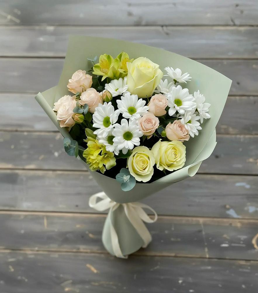 Букет цветов из: Альстромерии, Розы и Хризантемы в Альметьевске