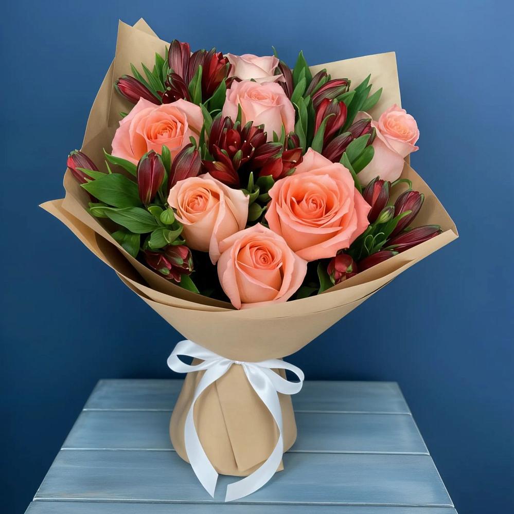 Букет цветов из: Розы и Альстромерии в Альметьевске