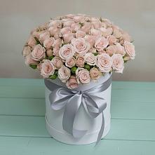 Цветочная композиция из Розы в шляпной коробке в Альметьевске