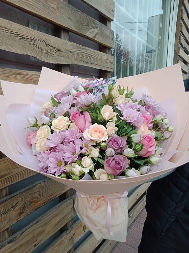 Букет цветов из: Розы и Хризантемы в Альметьевске