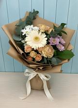Букет цветов из:  Герберы и Хризантемы в Альметьевске