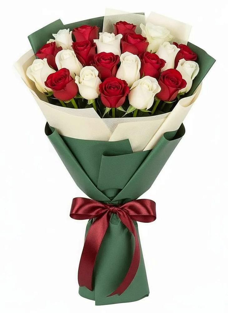 Букет Микс из красных и белых роз в Альметьевске