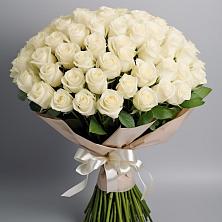 Букет 101 беля роза Белоснежка в Альметьевске