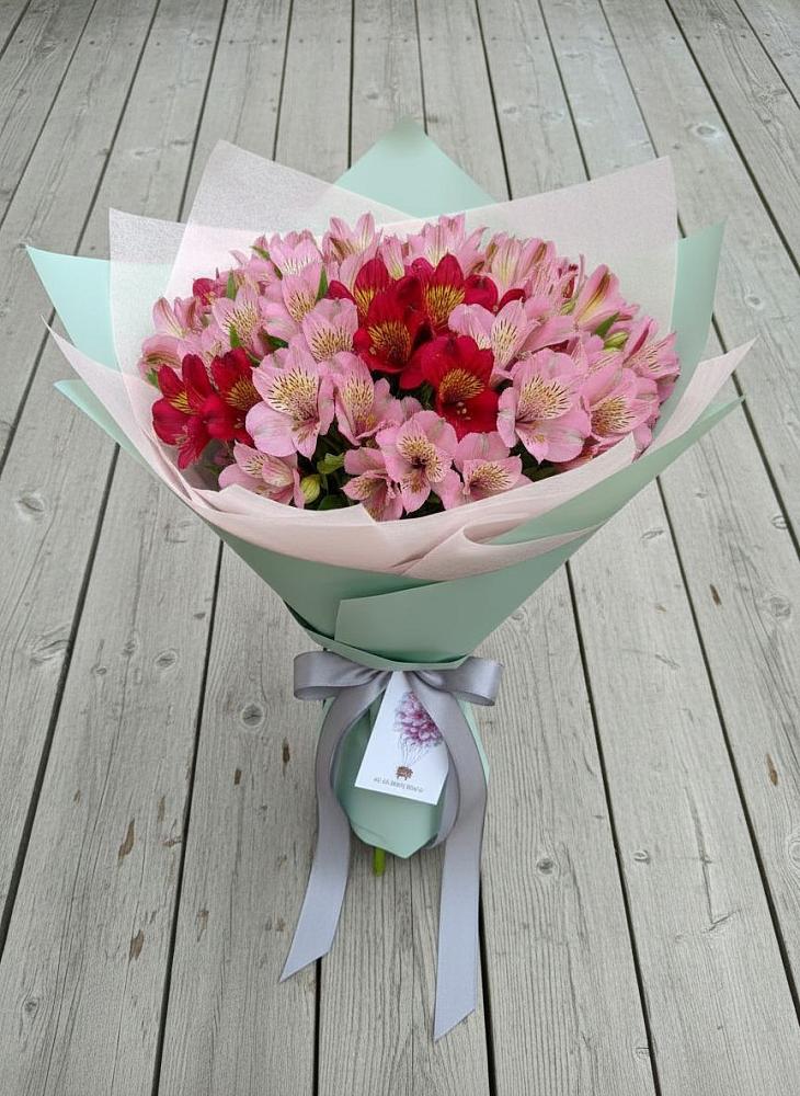 Букет цветов из: Альстромерии в Альметьевске