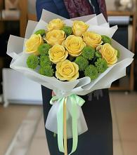 Букет цветов из:  Хризантемы и Розы в Альметьевске