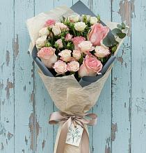 Букет цветов из:  Розы в Альметьевске