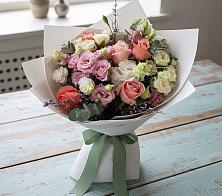 Букет цветов из:  Розы, Лизиантусы и Гвоздики в Альметьевске