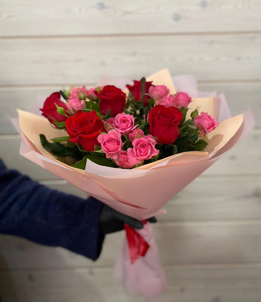 Букет цветов из: Розы в Альметьевске