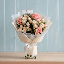 Букет цветов из:  Розы в Альметьевске