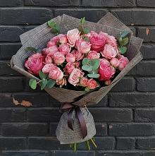 Букет цветов из:  Розы в Альметьевске