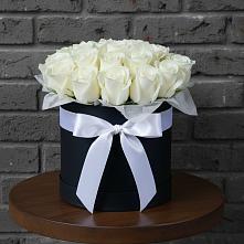 Цветочная композиция из Розы в шляпной коробке в Альметьевске